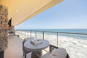 Malibu Beach House Bliss by Avantstay Beachfront + Private Beach Acces
