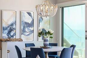 Malibu Beach House Bliss by Avantstay Beachfront + Private Beach Acces