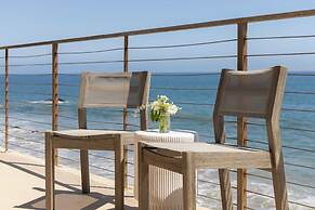 Malibu Beach House Bliss by Avantstay Beachfront + Private Beach Acces