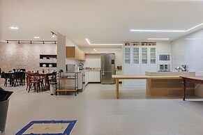 Pousada e Adega Lapa do Lobo