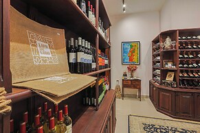 Pousada e Adega Lapa do Lobo