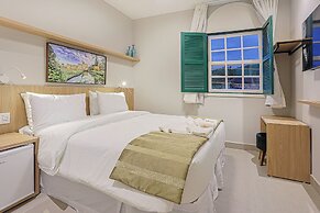 Pousada e Adega Lapa do Lobo