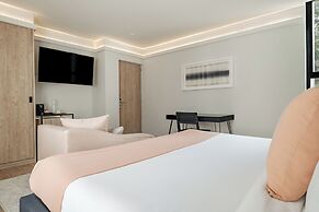 District Polanco by Lumina