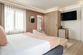 District Polanco by Lumina