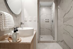 District Polanco by Lumina