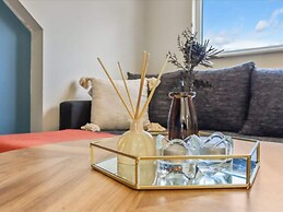 Apartment in Wembley by Belvilla