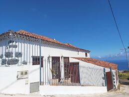 Charming 1-bed House in La Laguna