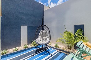 Renovated 4br2ba w Private Pool in Prime Location