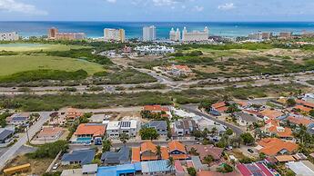 Renovated 4br2ba w Private Pool in Prime Location