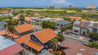 Renovated 4br2ba w Private Pool in Prime Location