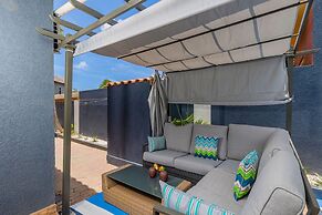 Renovated 4br2ba w Private Pool in Prime Location