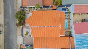 Renovated 4br2ba w Private Pool in Prime Location