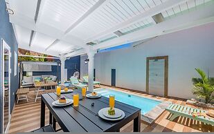 Renovated 4br2ba w Private Pool in Prime Location