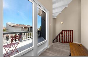 Renovated 4br2ba w Private Pool in Prime Location