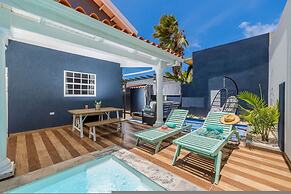 Renovated 4br2ba w Private Pool in Prime Location