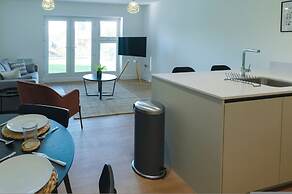 Luxury Manchester Apartment - Blue