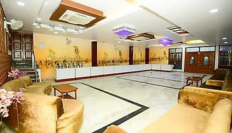 Hotel Awadh Inn