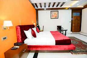 Hotel Awadh Inn