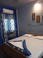 Goroomgo Banaras Rest House Varanasi
