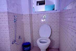 Goroomgo Banaras Rest House Varanasi
