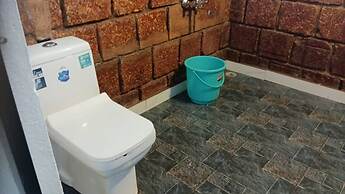 Room in B&B - Cottage In Farm House Dandeli