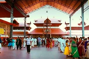HOTEL MANGALA TEMPLE VIEW