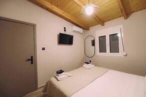 Sirens Luxury Apartments Palouki