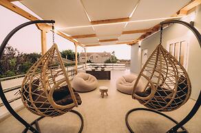 Sirens Luxury Apartments Palouki