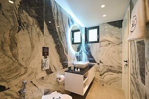 Monarco Executive Rooms