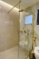 Monarco Executive Rooms