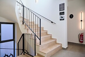 Monarco Executive Rooms