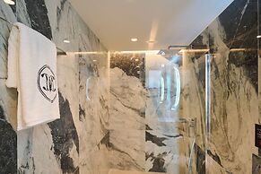 Monarco Executive Rooms