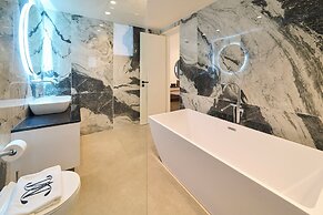 Monarco Executive Rooms