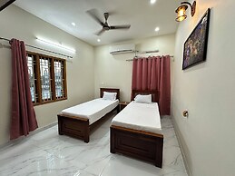 SRI APARTMENT HOMESTAY 2BHK