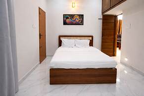 SRI APARTMENT HOMESTAY 2BHK