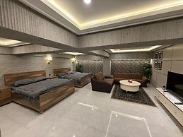 Butt Tourist Inn