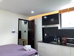 Lucy Hotel & Apartment