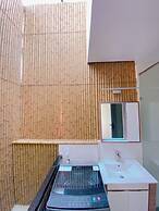 Lucy Hotel & Apartment