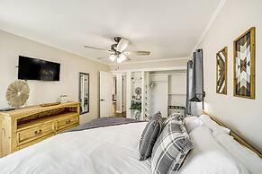 Walk to Expo Square Pavilion: Updated Tulsa Home!