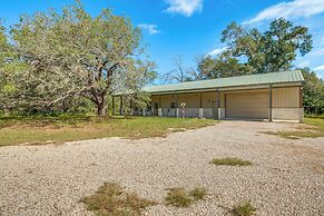 Pond + Trails On-site: Washington Escape!