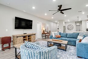 Pond + Trails On-site: Washington Escape!