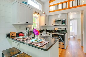 Franklin Cottage: Deck w/ Blue Ridge Mtn Views!