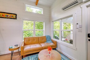Franklin Cottage: Deck w/ Blue Ridge Mtn Views!