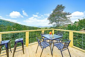 Franklin Cottage: Deck w/ Blue Ridge Mtn Views!