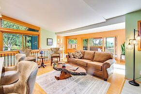 Washington Gem on 8.5 Acres: Clamming Nearby!