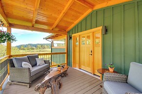 Washington Gem on 8.5 Acres: Clamming Nearby!
