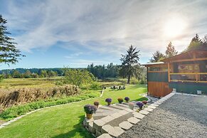 Washington Gem on 8.5 Acres: Clamming Nearby!
