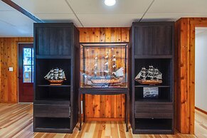 Washington Gem on 8.5 Acres: Clamming Nearby!