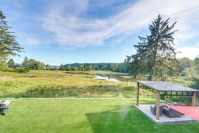 Washington Gem on 8.5 Acres: Clamming Nearby!