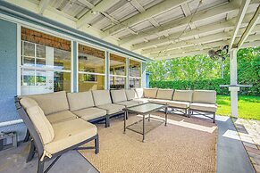 10 Mi to Bonita Beach: Pet-friendly Home w/ Yard!